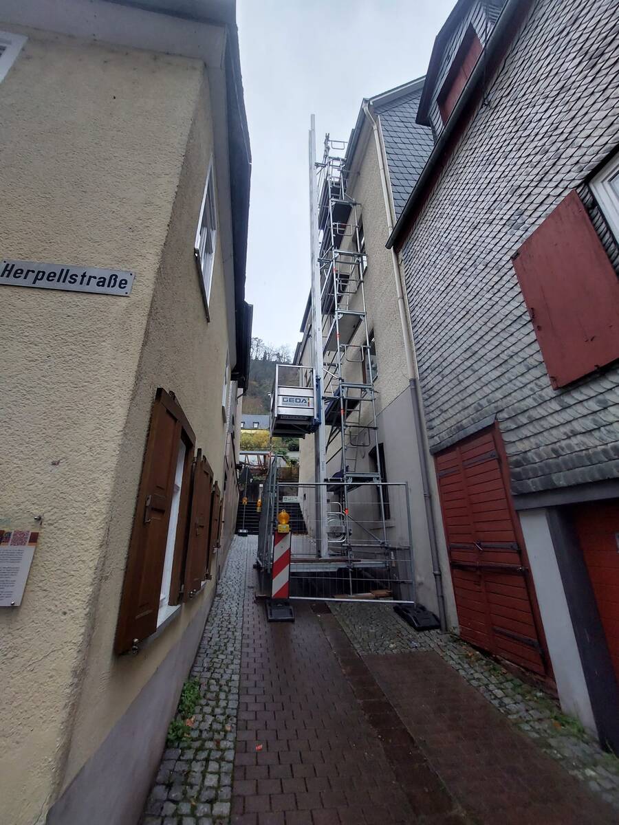 Gerüstaufzug mieten